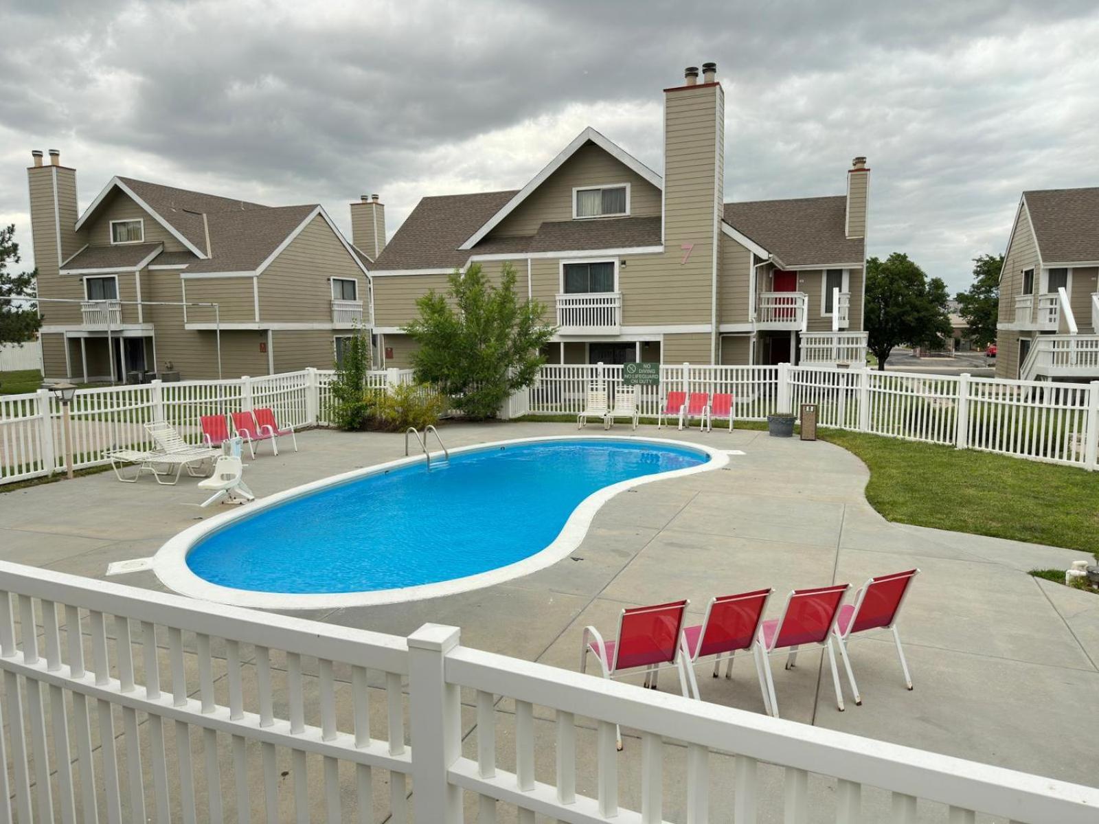 Hawthorn Extended Stay By Wyndham Wichita Eksteriør billede
