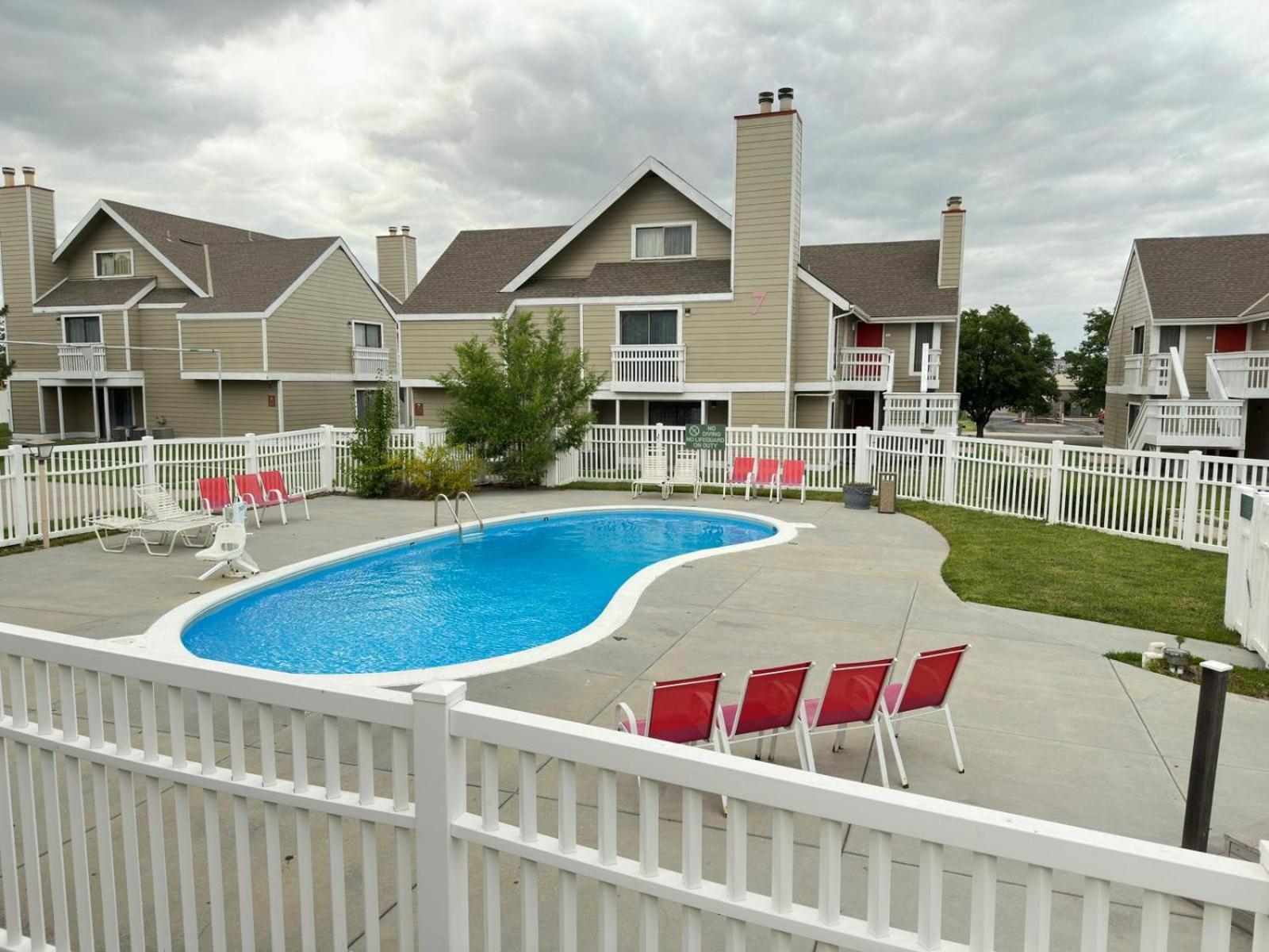 Hawthorn Extended Stay By Wyndham Wichita Eksteriør billede
